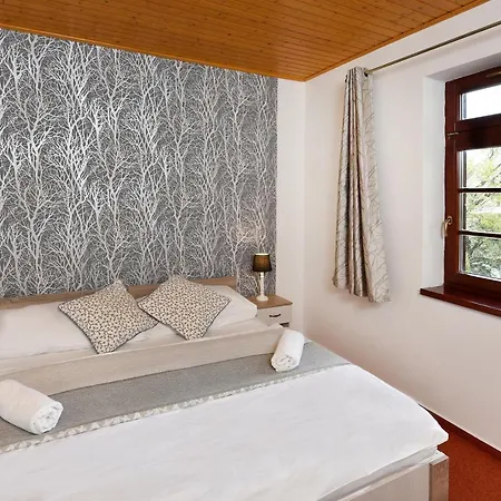 Guest house Kunerad 3*